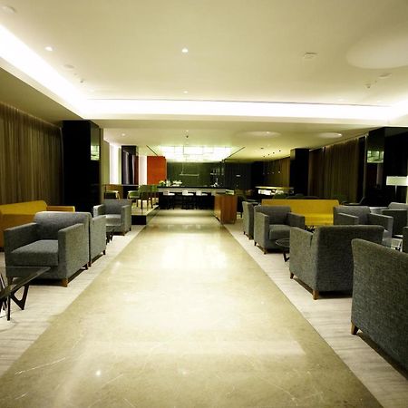 Blvd Club - Near Bengaluru Airport Hotel Settahalasūr Exterior foto